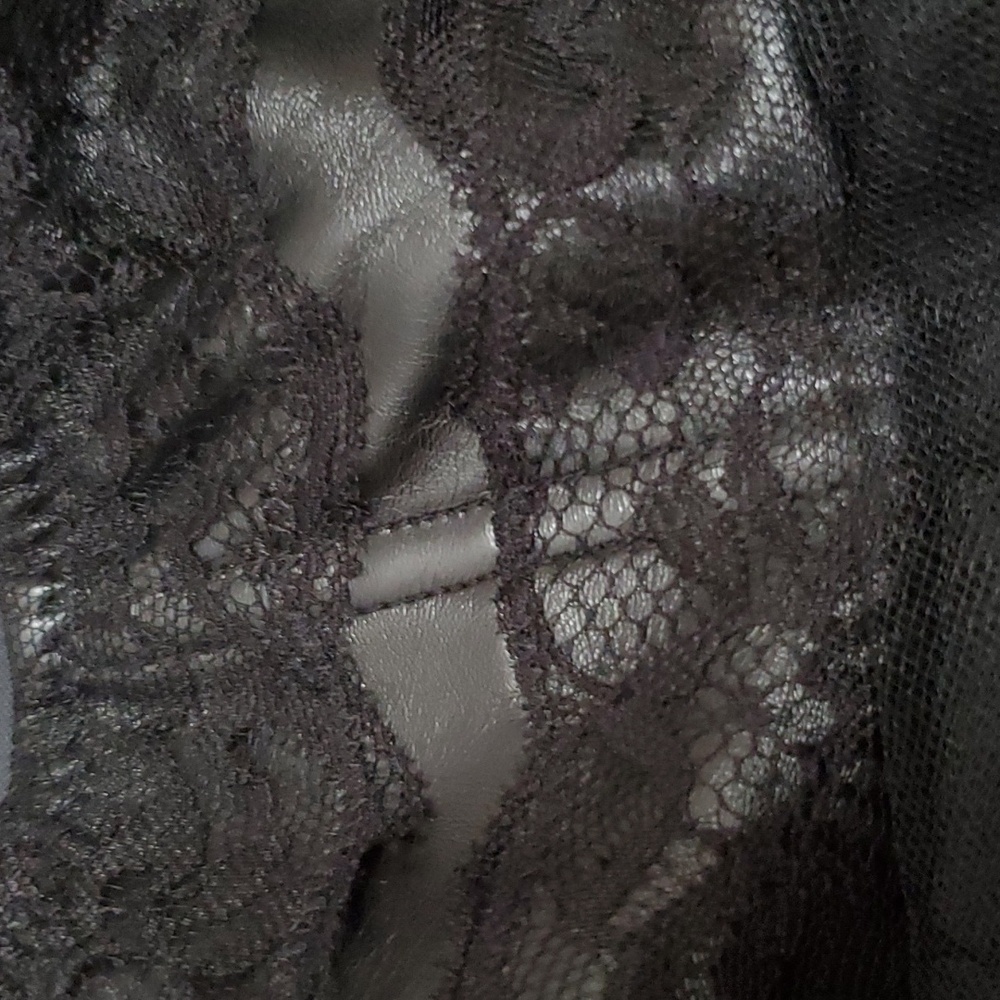 Hot Topic's Black Faux Leather & Lace Tutu - Picture 6 of 14